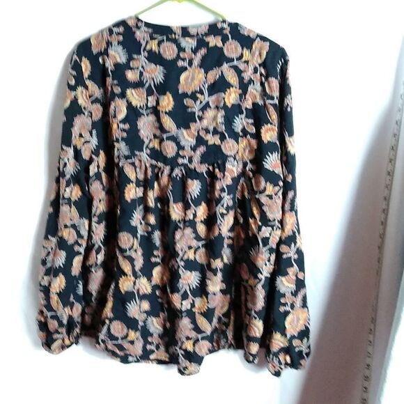 Cafe Marrakesh top   - Picture 5 of 6